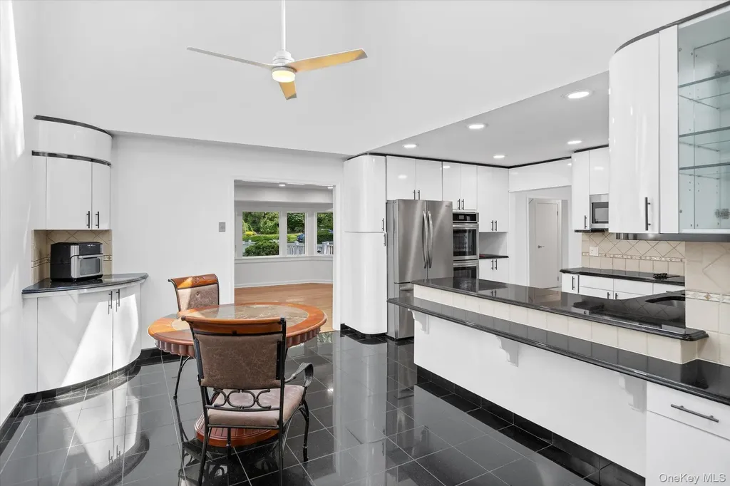 2 Westbourne Lane Melville NY 11747