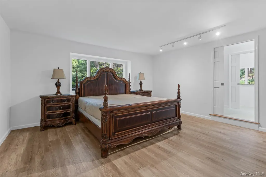 2 Westbourne Lane Melville NY 11747