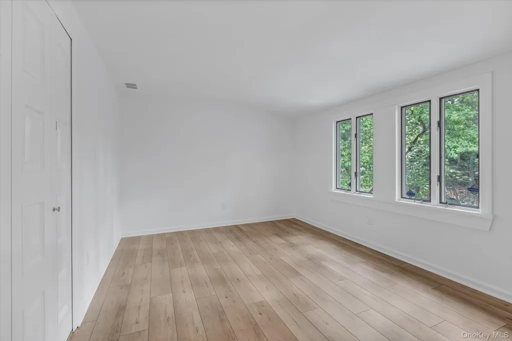 2 Westbourne Lane Melville NY 11747