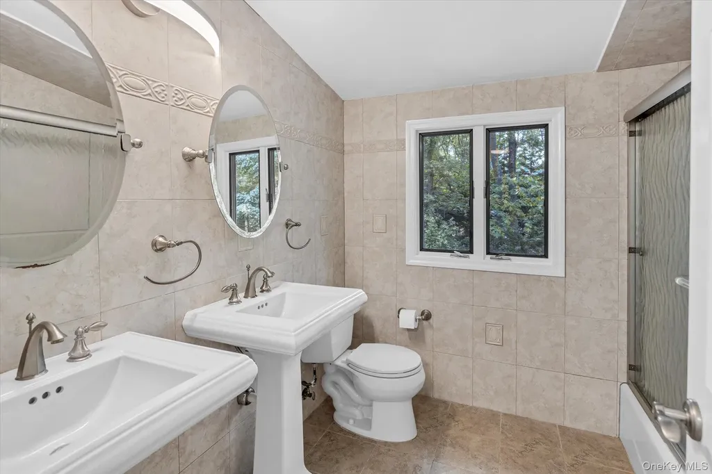 2 Westbourne Lane Melville NY 11747