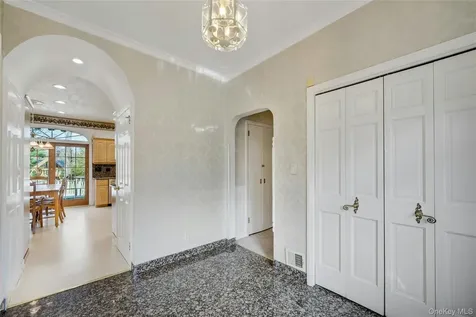 115 Elizabeth Road New Rochelle NY 10804