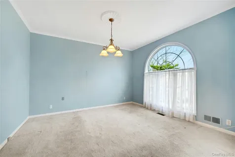 115 Elizabeth Road New Rochelle NY 10804