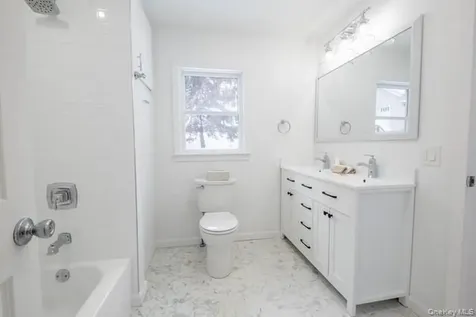 66 Lake Shore Drive Patterson NY 12563