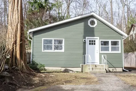 66 Lake Shore Drive Patterson NY 12563