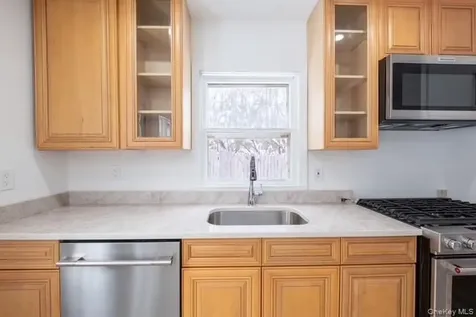 66 Lake Shore Drive Patterson NY 12563