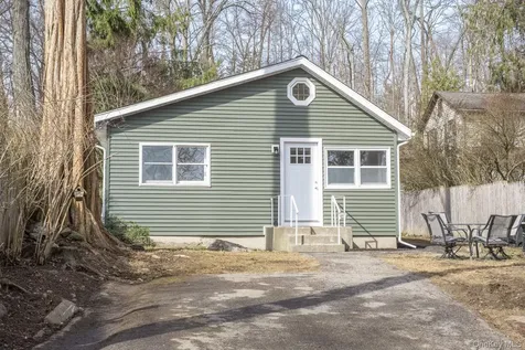 66 Lake Shore Drive Patterson NY 12563