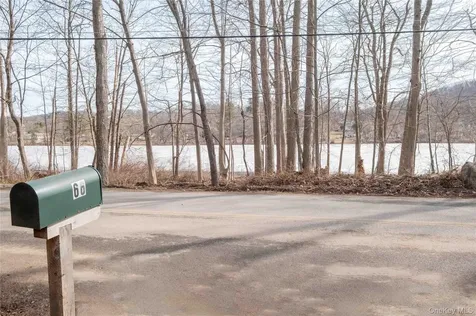 66 Lake Shore Drive Patterson NY 12563