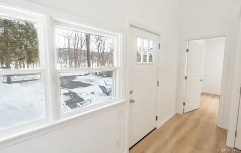 66 Lake Shore Drive Patterson NY 12563
