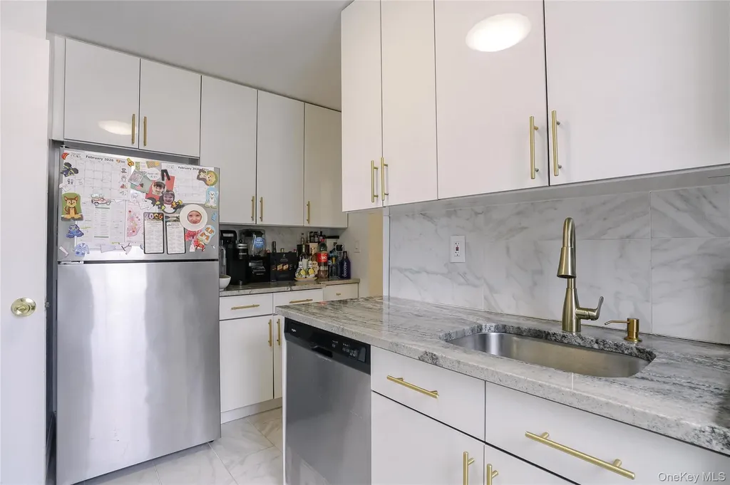 345 Bronx River Road Yonkers NY 10704