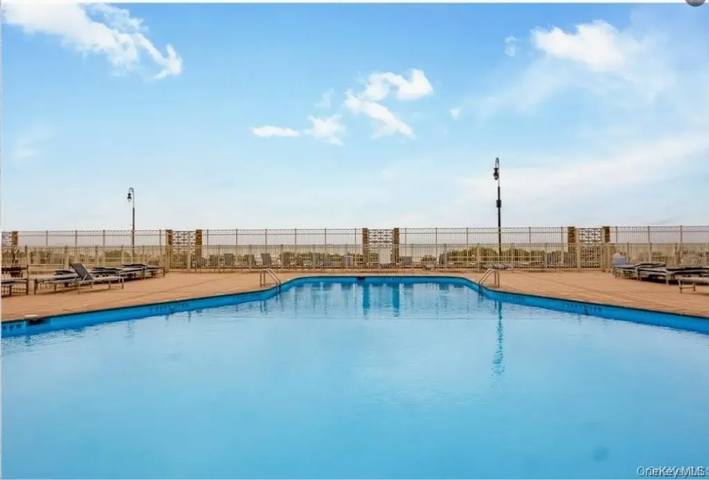 430 Shore Road Long Beach NY 11561