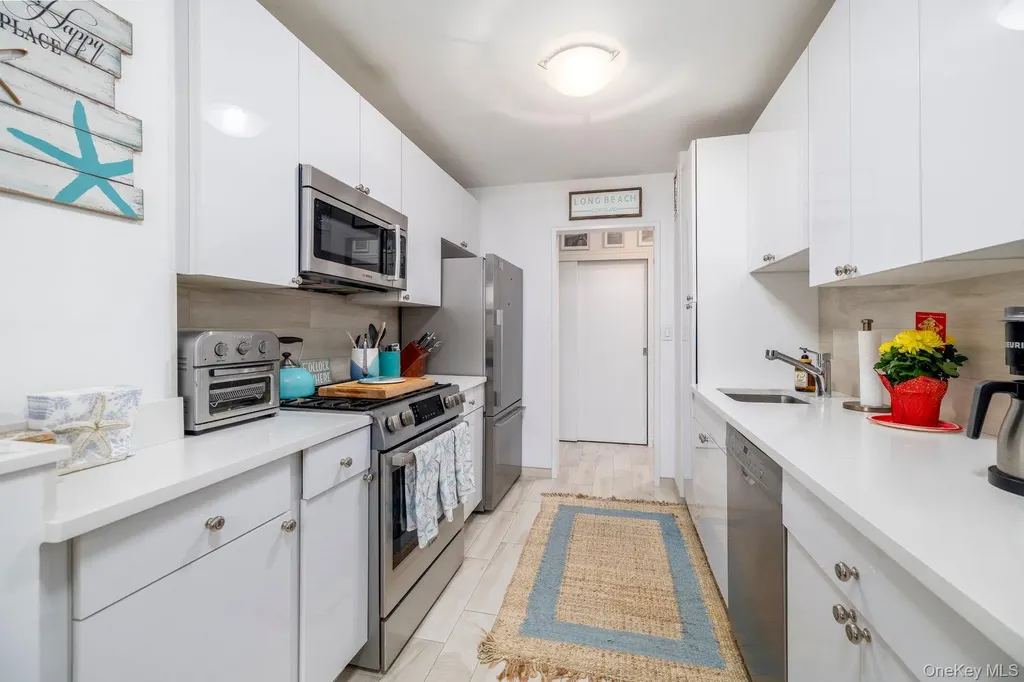 430 Shore Road Long Beach NY 11561
