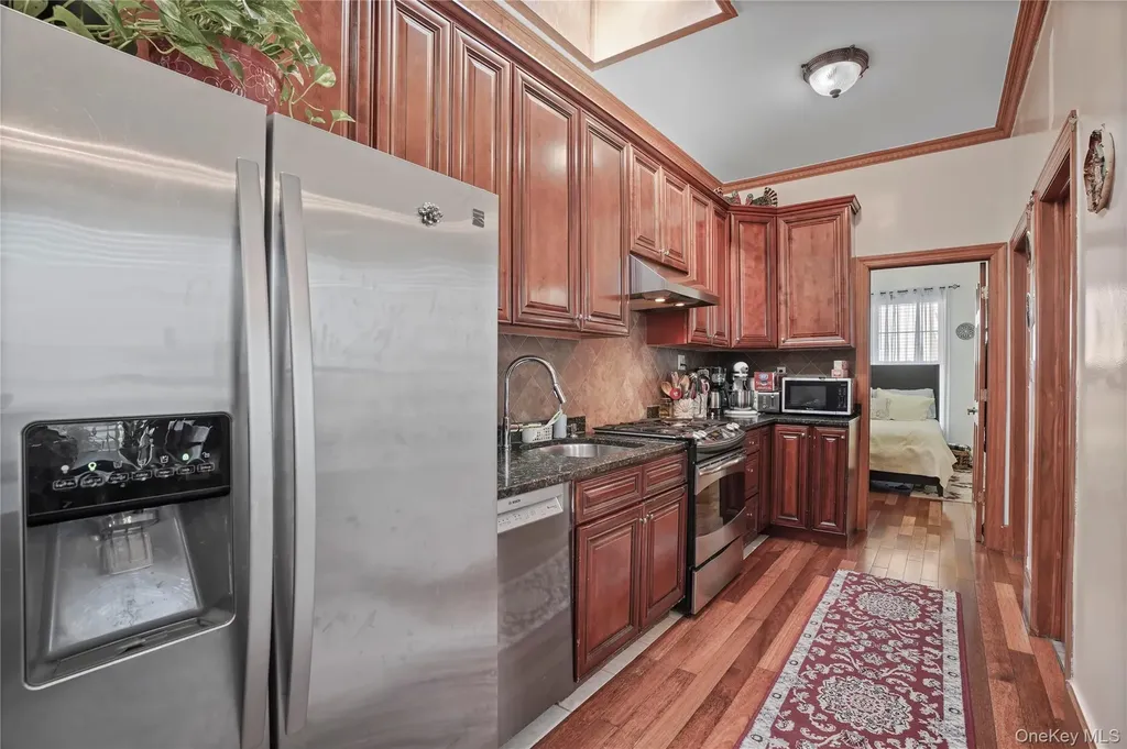 6325 60th Place Ridgewood NY 11385