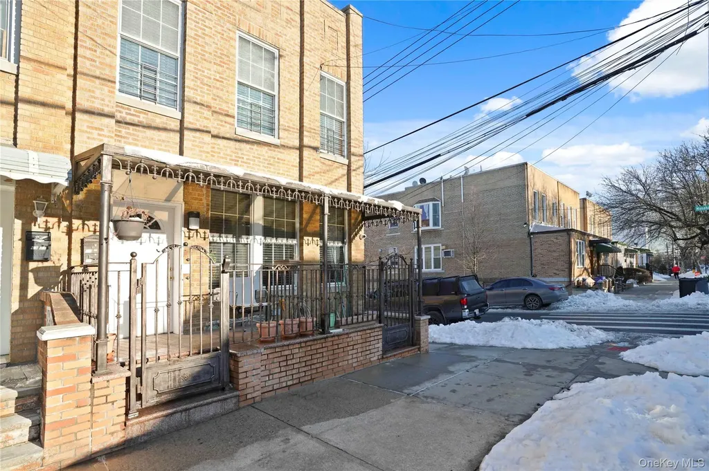 6325 60th Place Ridgewood NY 11385