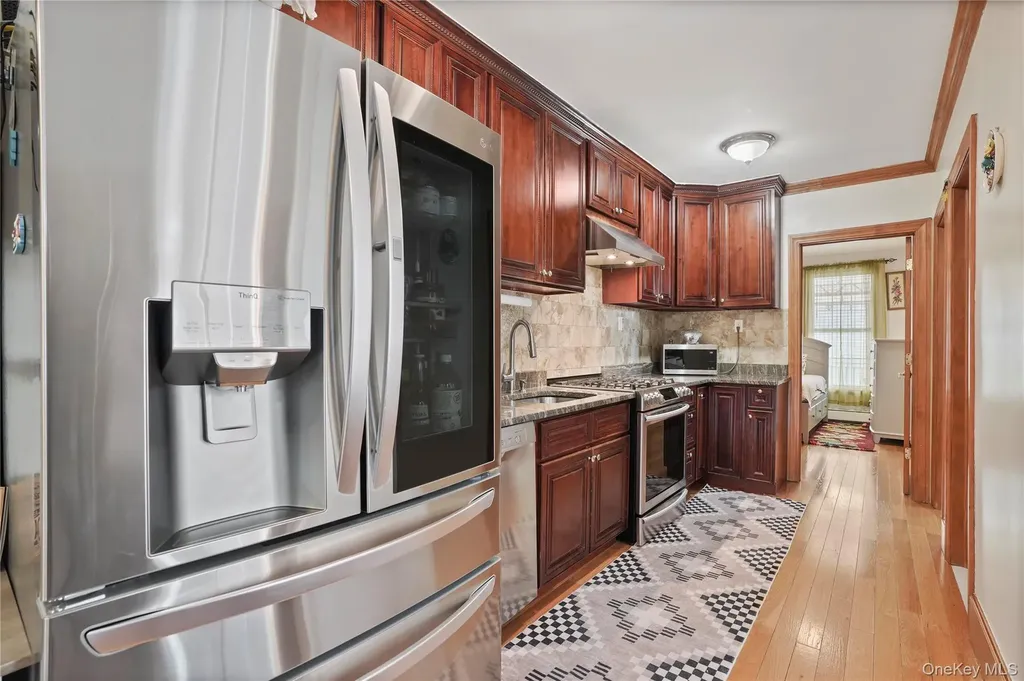 6325 60th Place Ridgewood NY 11385