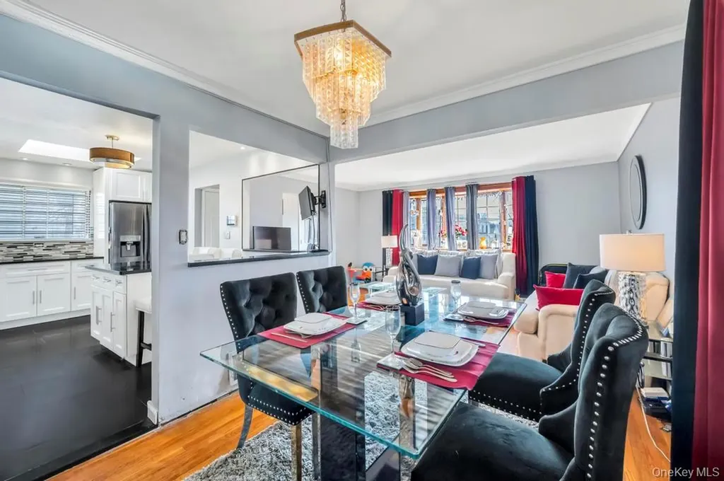 488 Pershing Boulevard Rockville Centre NY 11570