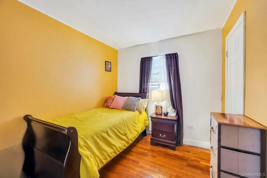 488 Pershing Boulevard Rockville Centre NY 11570