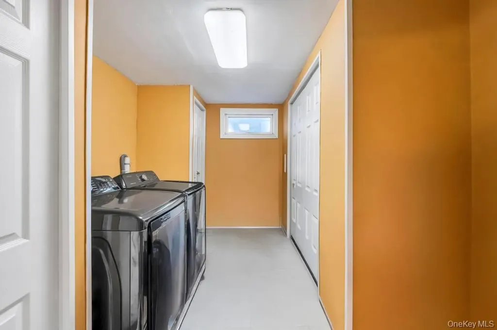 488 Pershing Boulevard Rockville Centre NY 11570