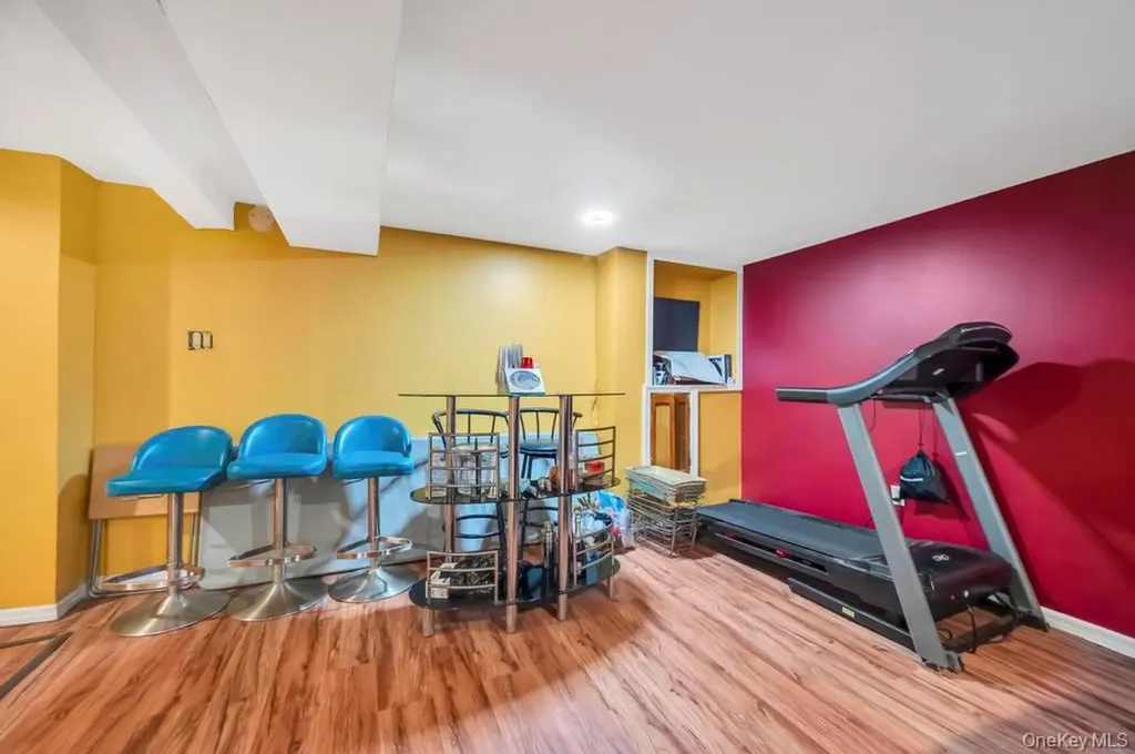 488 Pershing Boulevard Rockville Centre NY 11570
