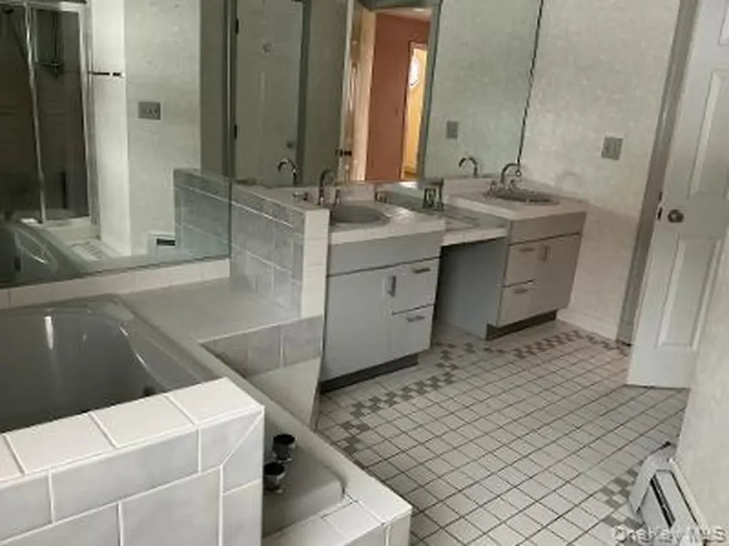50 Parkway Goshen NY 10924