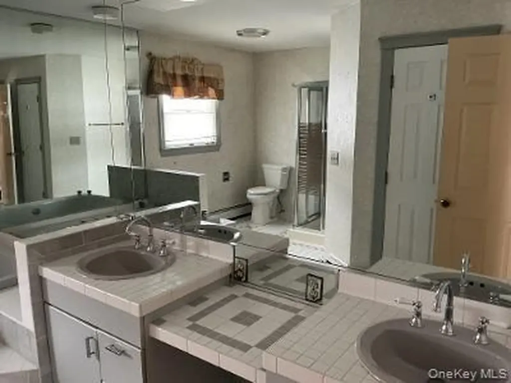 50 Parkway Goshen NY 10924