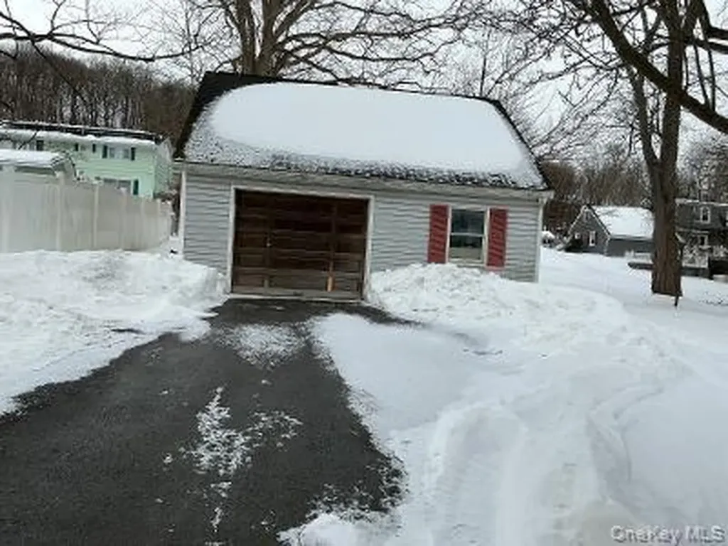 50 Parkway Goshen NY 10924