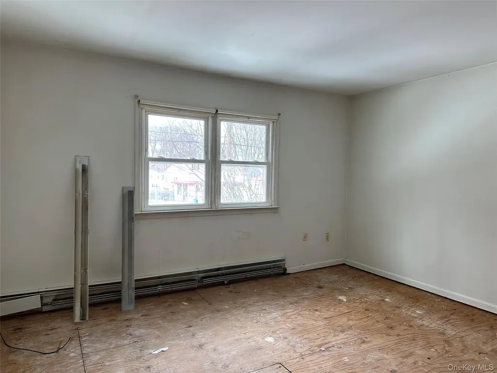 77 Melrose Avenue New Windsor NY 12553