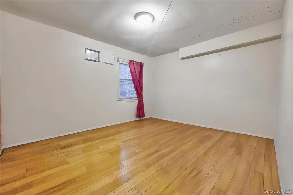 2248 Haviland Avenue Bronx NY 10462