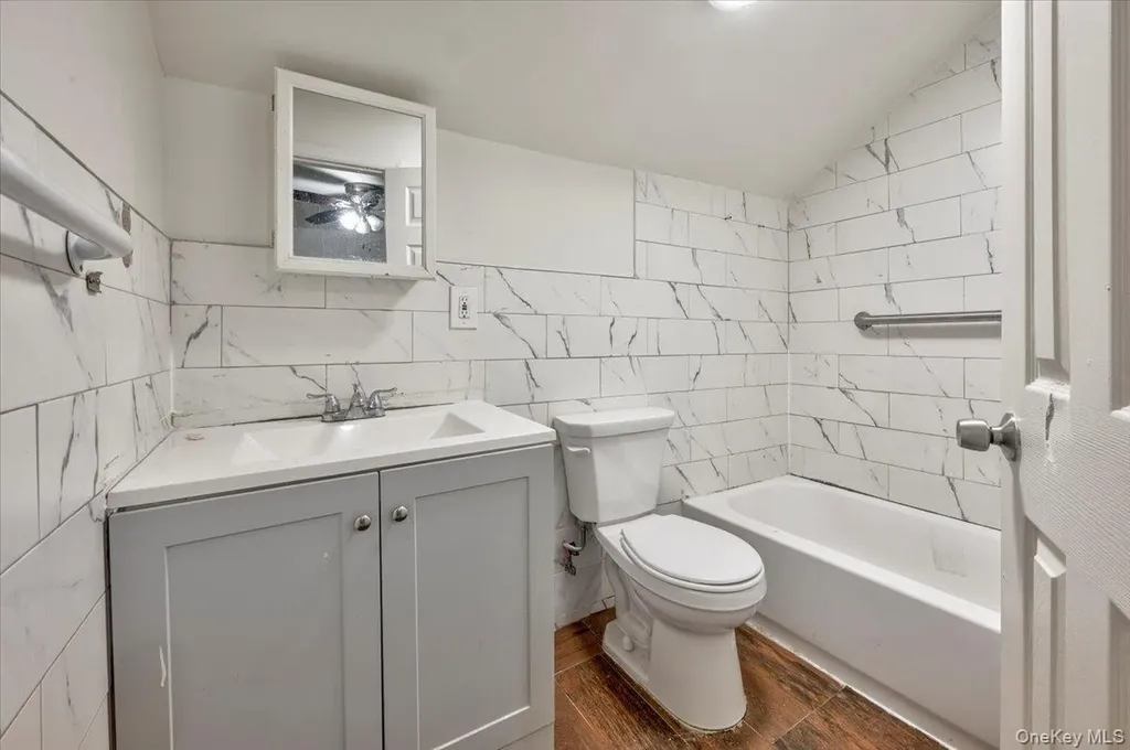 2248 Haviland Avenue Bronx NY 10462
