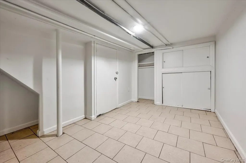 2248 Haviland Avenue Bronx NY 10462