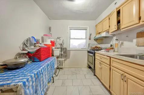 2248 Haviland Avenue Bronx NY 10462