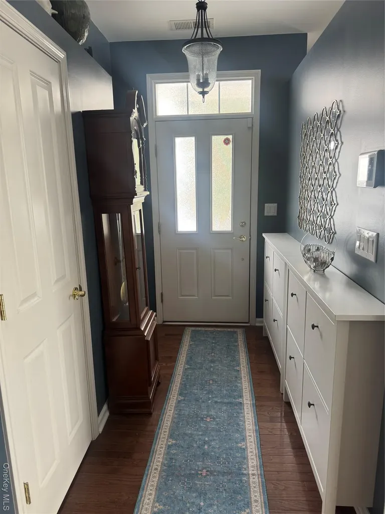 21 High Ridge Lane Middletown NY 10940