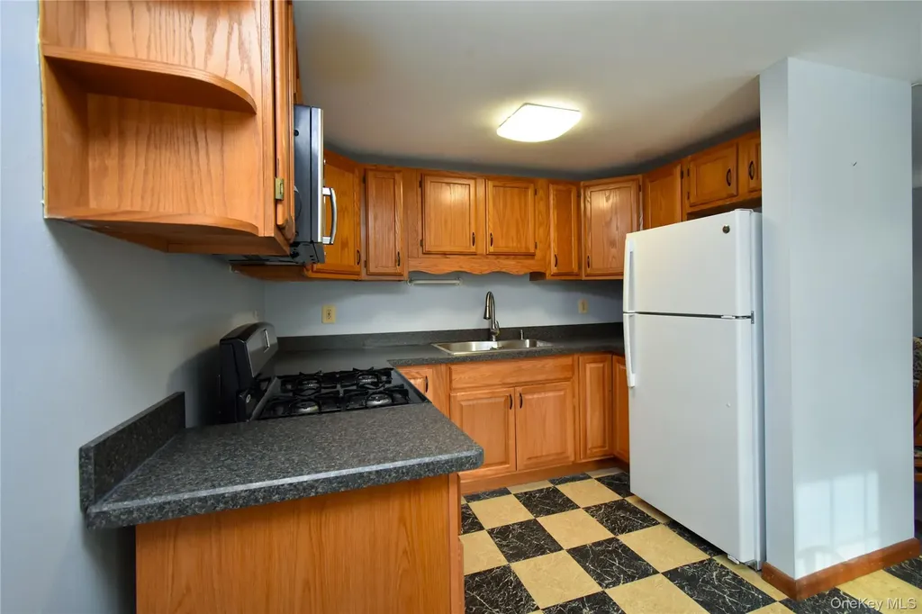 504 Route 9d Beacon NY 12508