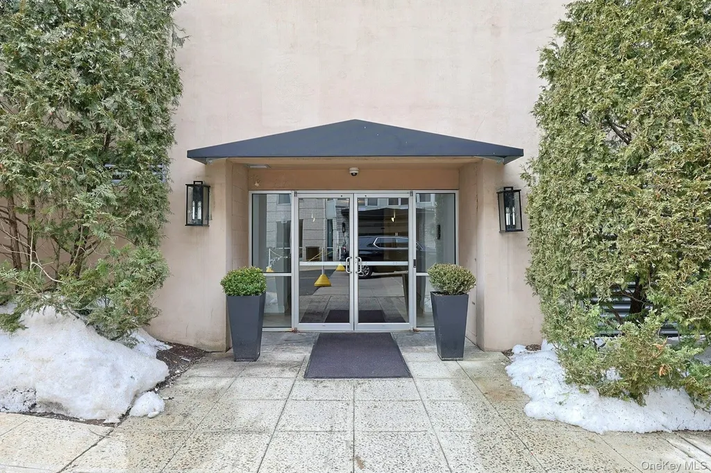 31 Greenridge Avenue White Plains NY 10605