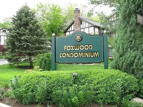 17 Foxwood Drive Pleasantville NY 10570