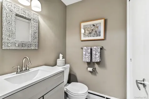 17 Foxwood Drive Pleasantville NY 10570