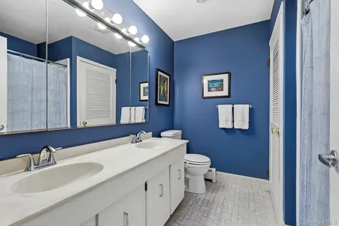 17 Foxwood Drive Pleasantville NY 10570