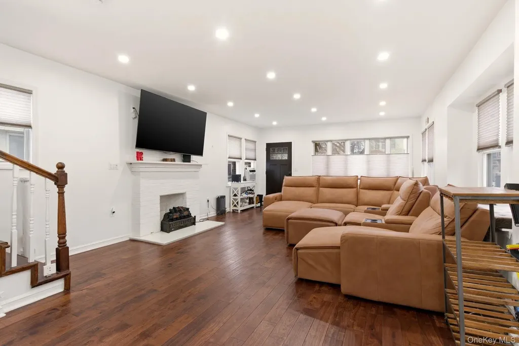 1672 Hendrickson Street Brooklyn NY 11234