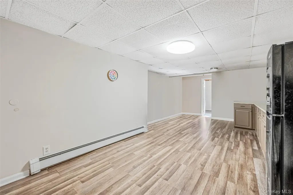 126 Floyd Road Shirley NY 11967