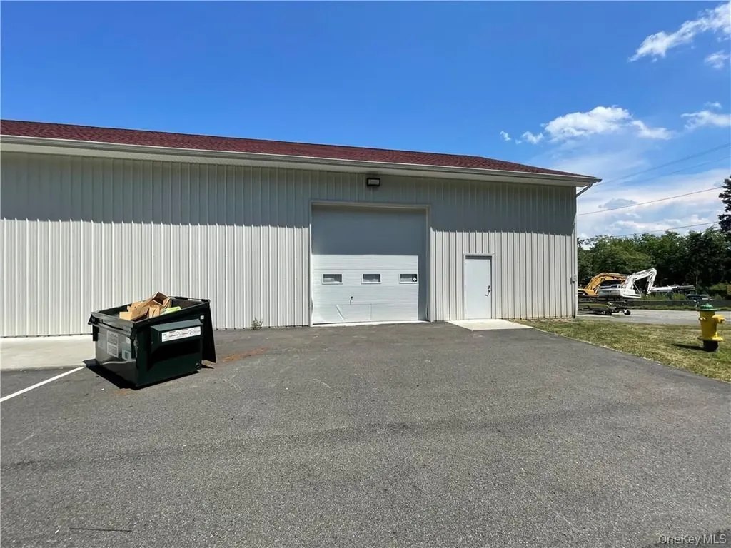95 Bill Larkin Drive New Windsor NY 12553