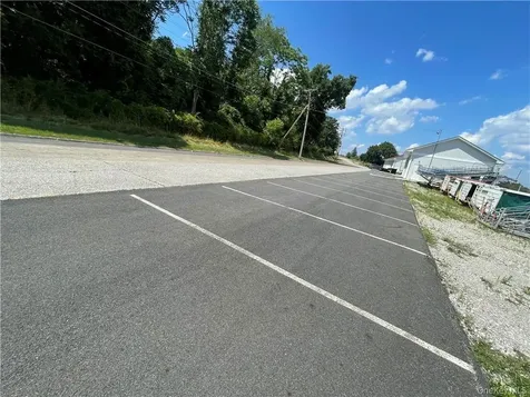 95 Bill Larkin Drive New Windsor NY 12553