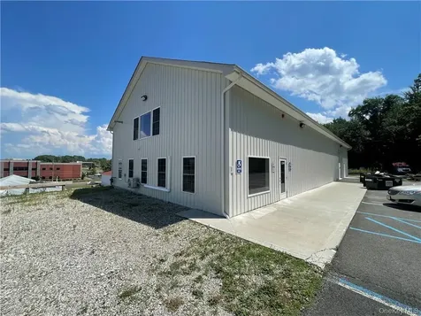 95 Bill Larkin Drive New Windsor NY 12553
