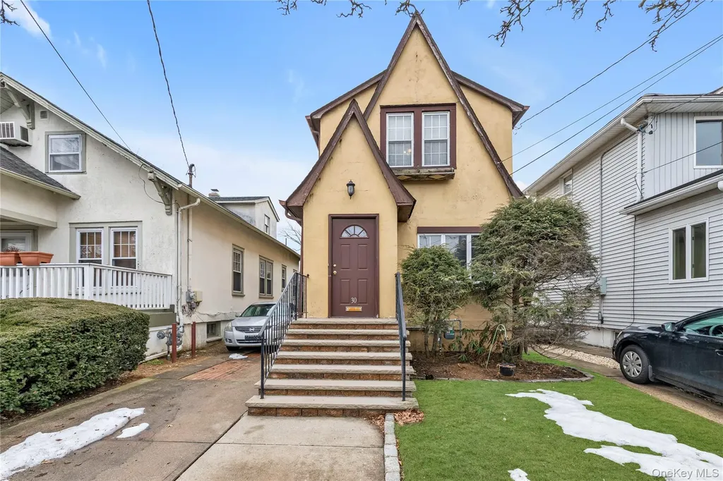 30 Putnam Avenue Lynbrook NY 11563