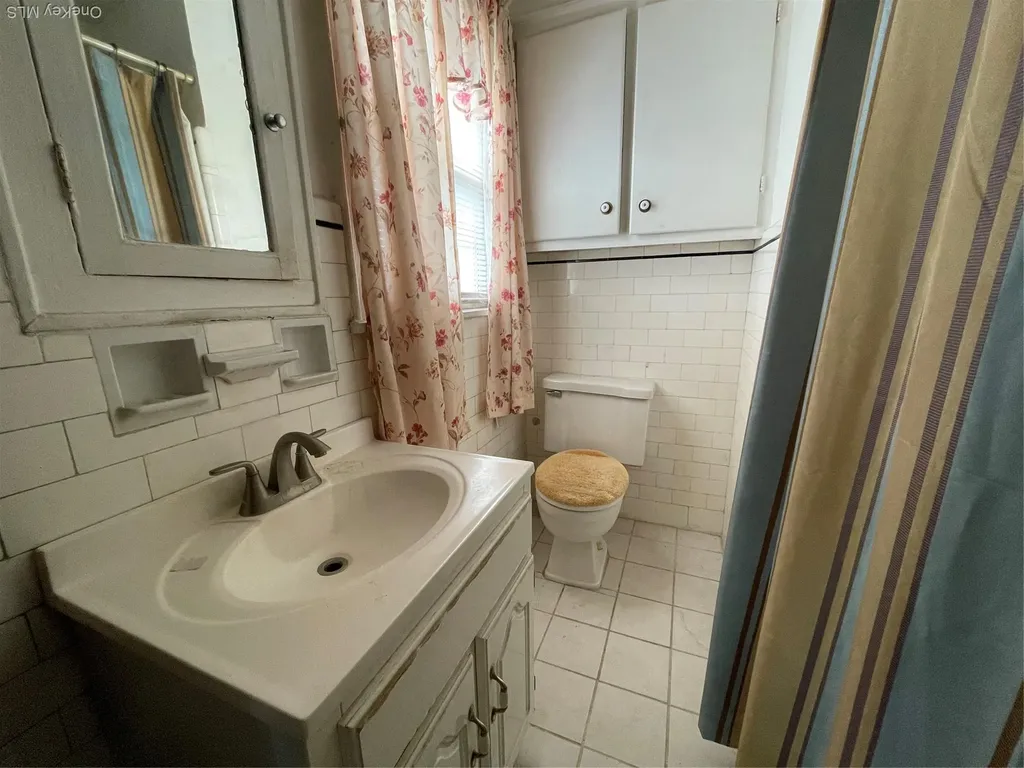 30 Putnam Avenue Lynbrook NY 11563