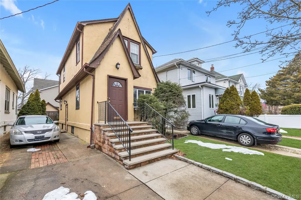 30 Putnam Avenue Lynbrook NY 11563