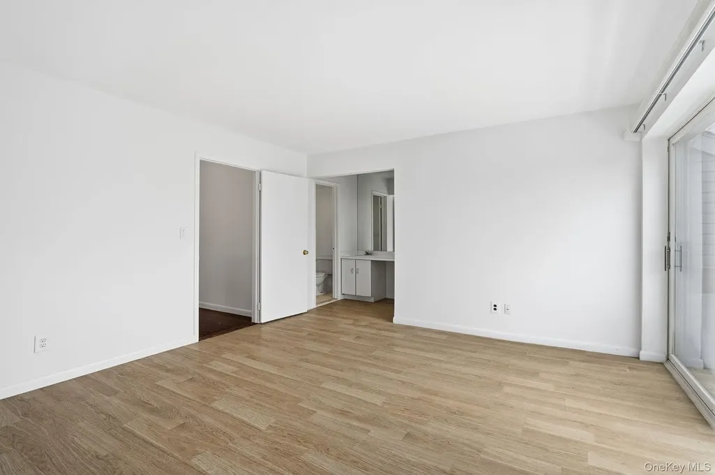 152 Tier Street Bronx NY 10464