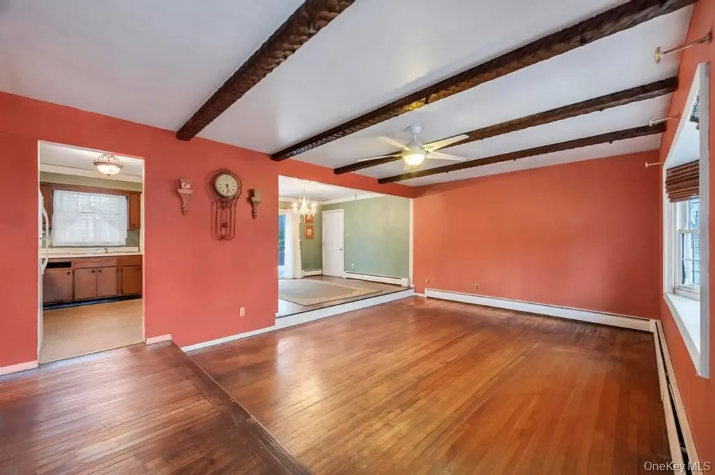 15 E Woodside Avenue Patchogue NY 11772