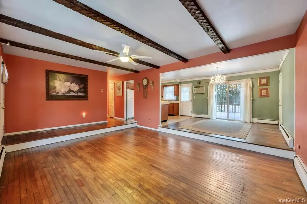 15 E Woodside Avenue Patchogue NY 11772