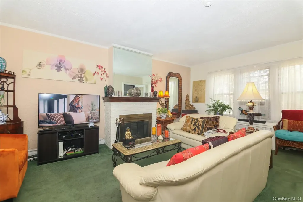 2555 Westervelt Avenue Bronx NY 10469