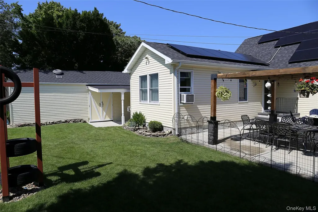 1300 Lakeside Drive Wantagh NY 11793