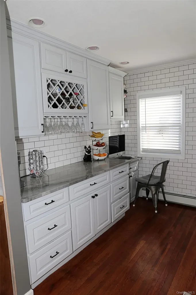 1300 Lakeside Drive Wantagh NY 11793